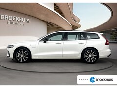 Volvo V60 - 2.0 T6 Plug-in hybrid AWD Plus Dark | Trekhaak | PDC + 360 camera | Lederen bekleding | St