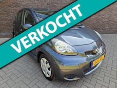 Toyota Aygo - 1.0-12V Comfort 5 deurs airco APK 06-2026 radio