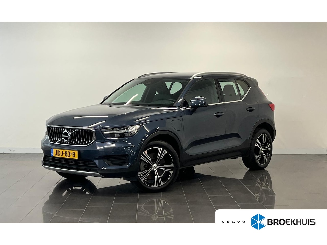 Volvo XC40 - T4 Recharge Inscription | Achteruitrijcamera | DAB ontvanger | Keyless entry - AutoWereld.nl