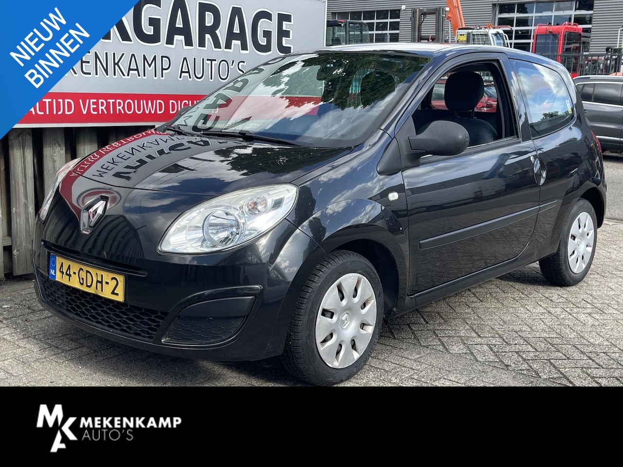 Renault Twingo - 1.2 Authentique Elektrische ramen/Radio-cd/Centrale vergrendeling - AutoWereld.nl