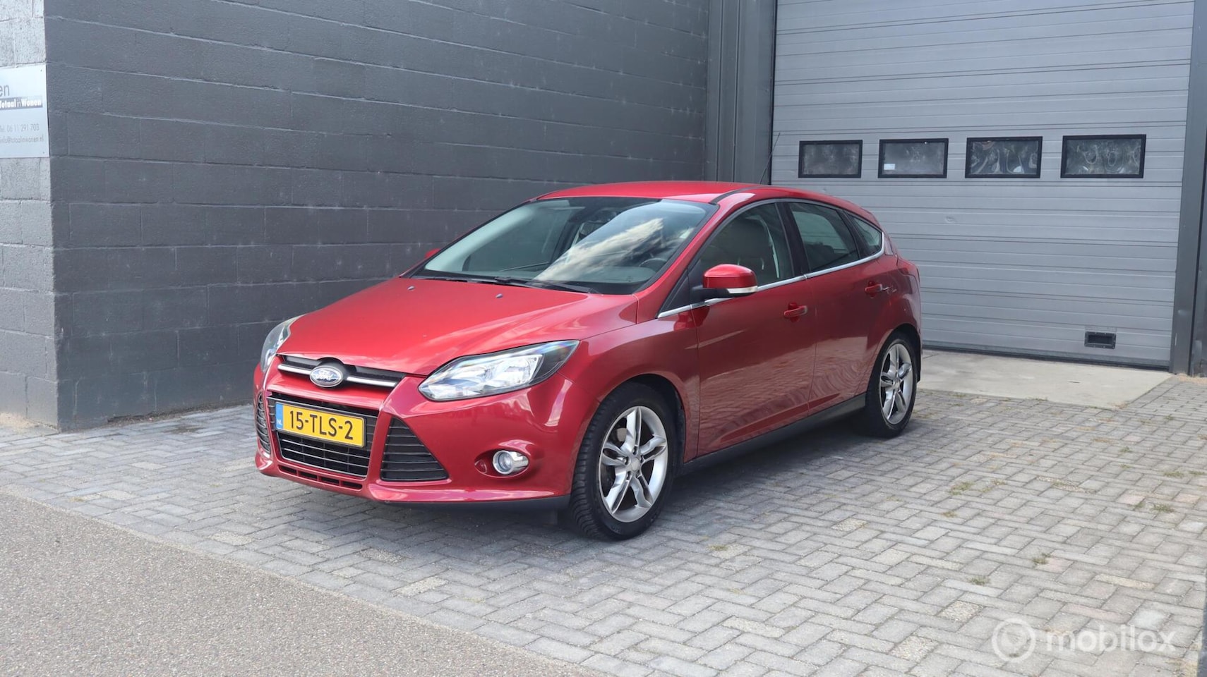 Ford Focus - 1.6 TI-VCT Titanium | AIRCO | Halfleder | All-season | - AutoWereld.nl