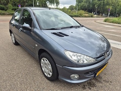 Peugeot 206 - 1.4 Forever, 5Drs, Stuurbekr