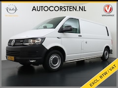 Volkswagen Transporter - 2.0TDI 141PK L2H1 AUTOMAAT Leder Airco Trekhaak Camera Voorruitverwarming Bluetooth Highli