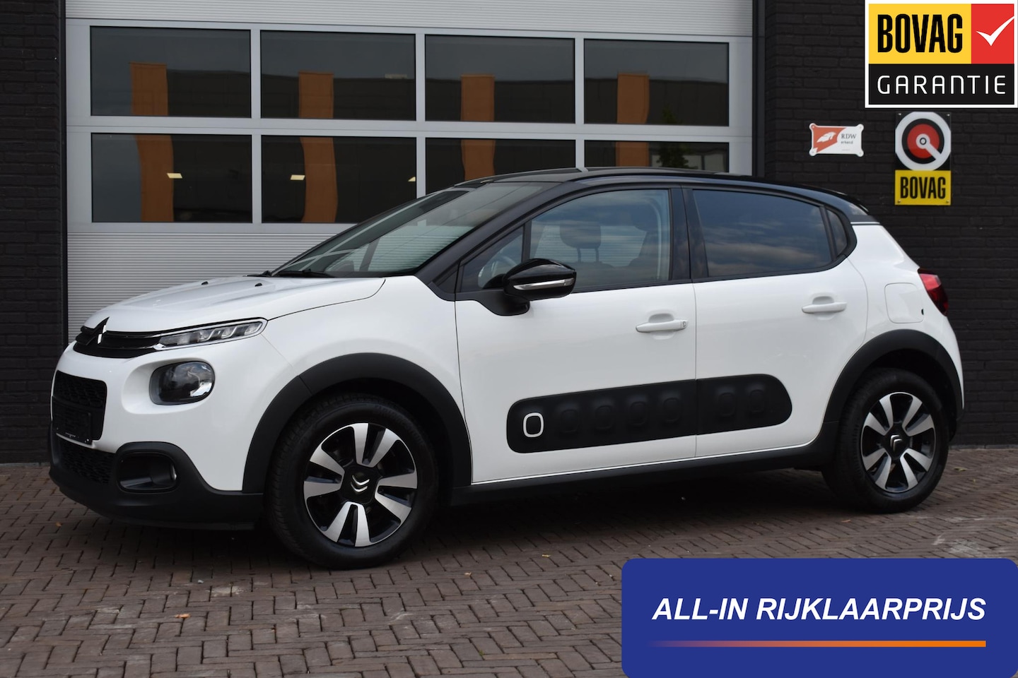 Citroën C3 - 1.2 PureTech Shine | Carplay | Camera | Panodak | Incl. garantie. - AutoWereld.nl