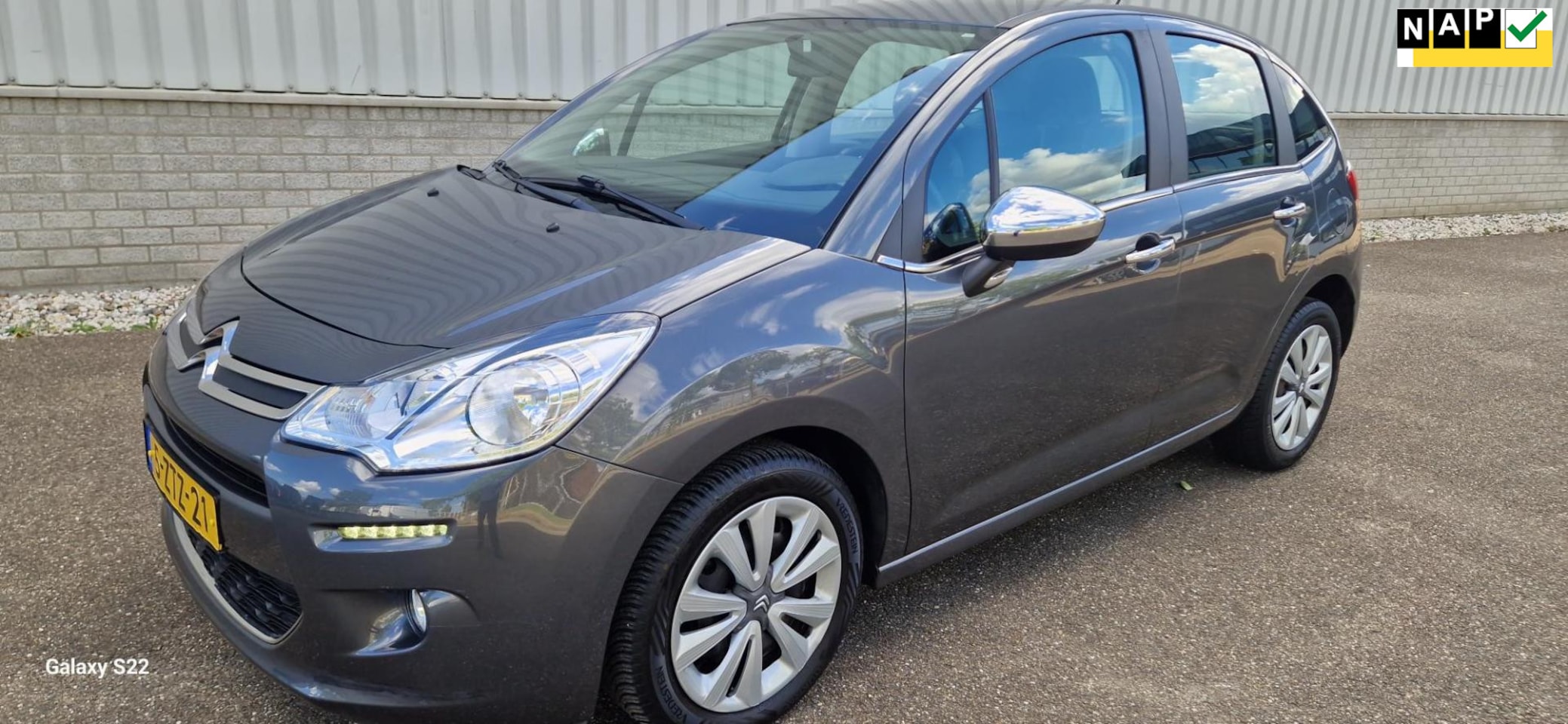 Citroën C3 - 1.2 PureTech Collection CLIMA +NAVI !!! - AutoWereld.nl