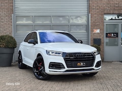 Audi Q5 - 2.0 TFSI quattro Sport S Line Black Edition Panoramadak / Virtual cockpit / 22 inch velgen