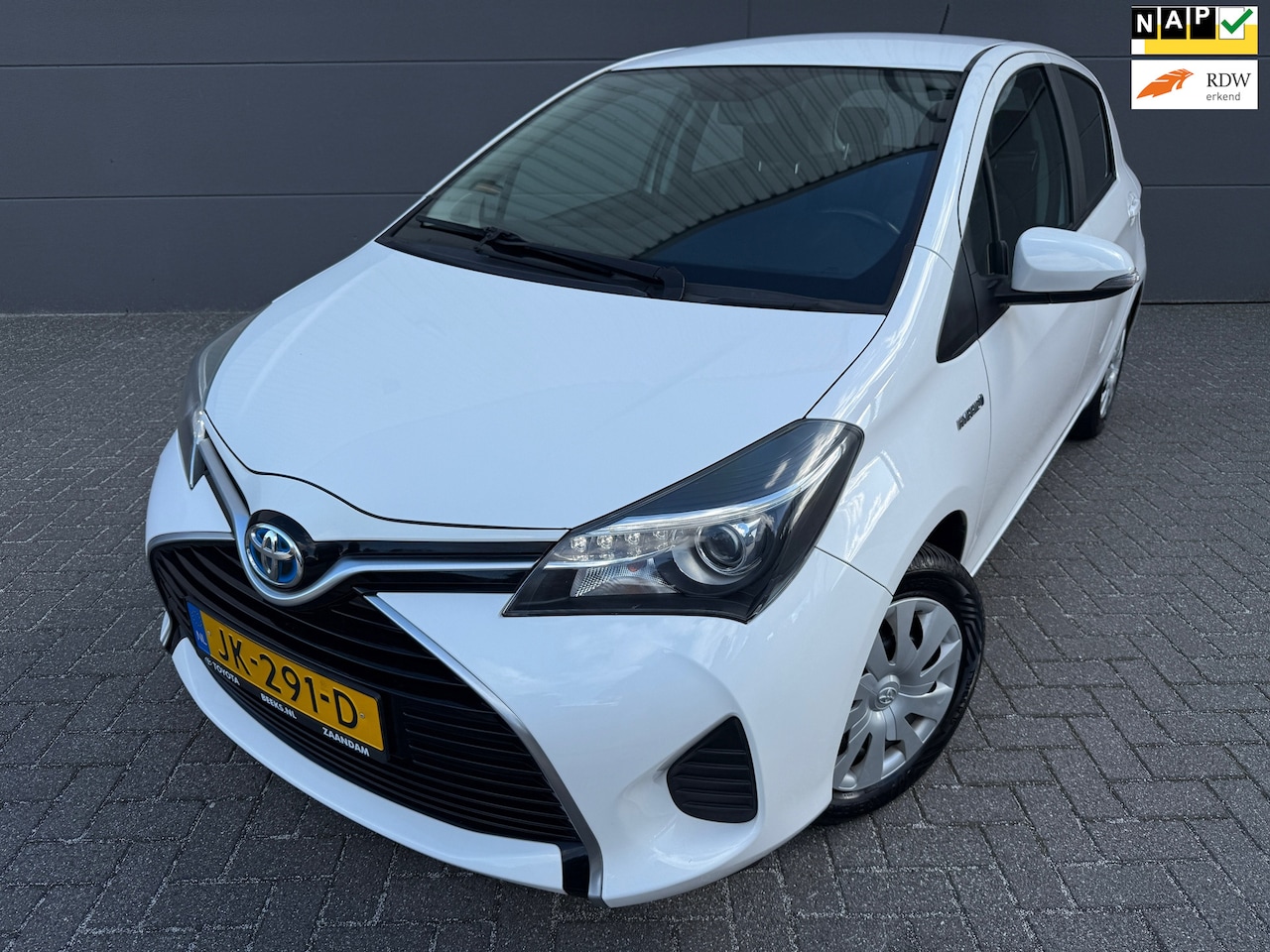 Toyota Yaris - 1.5 Hybrid Aspiration*Automaat*Benzine / Elektriciteit*Automaat*CRUISE*APK*NAP - AutoWereld.nl