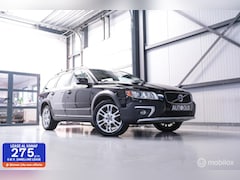 Volvo XC70 - 2.4 D5 Summum AWD | Schuifdak | LED | Leder | Trekhaak | Navigatie | Rijklaarprijs |