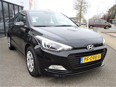 Hyundai i20 - 1.0 T-GDi Comfort + navigatie + trekhaak
