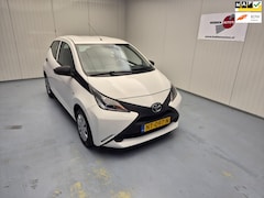 Toyota Aygo - 1.0 VVT-i x-now Airco Cruise Control