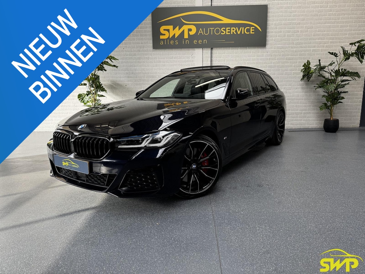 BMW 5-serie Touring - 540i xDrive High Executive | M-sport | Pano | Laser | ACC | HUD | Camera | Navi - AutoWereld.nl