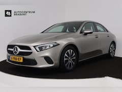 Mercedes-Benz A-klasse - 200 Business Solution (STOELVERWARMING, ACHTERUITRIJCAMERA, CRUISE CONTROL, NAVIGATIE, PAR