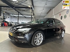 SEAT Leon ST - 1.4 EcoTSI FR Business Intense/afneembare trekhaak/Dealer ond