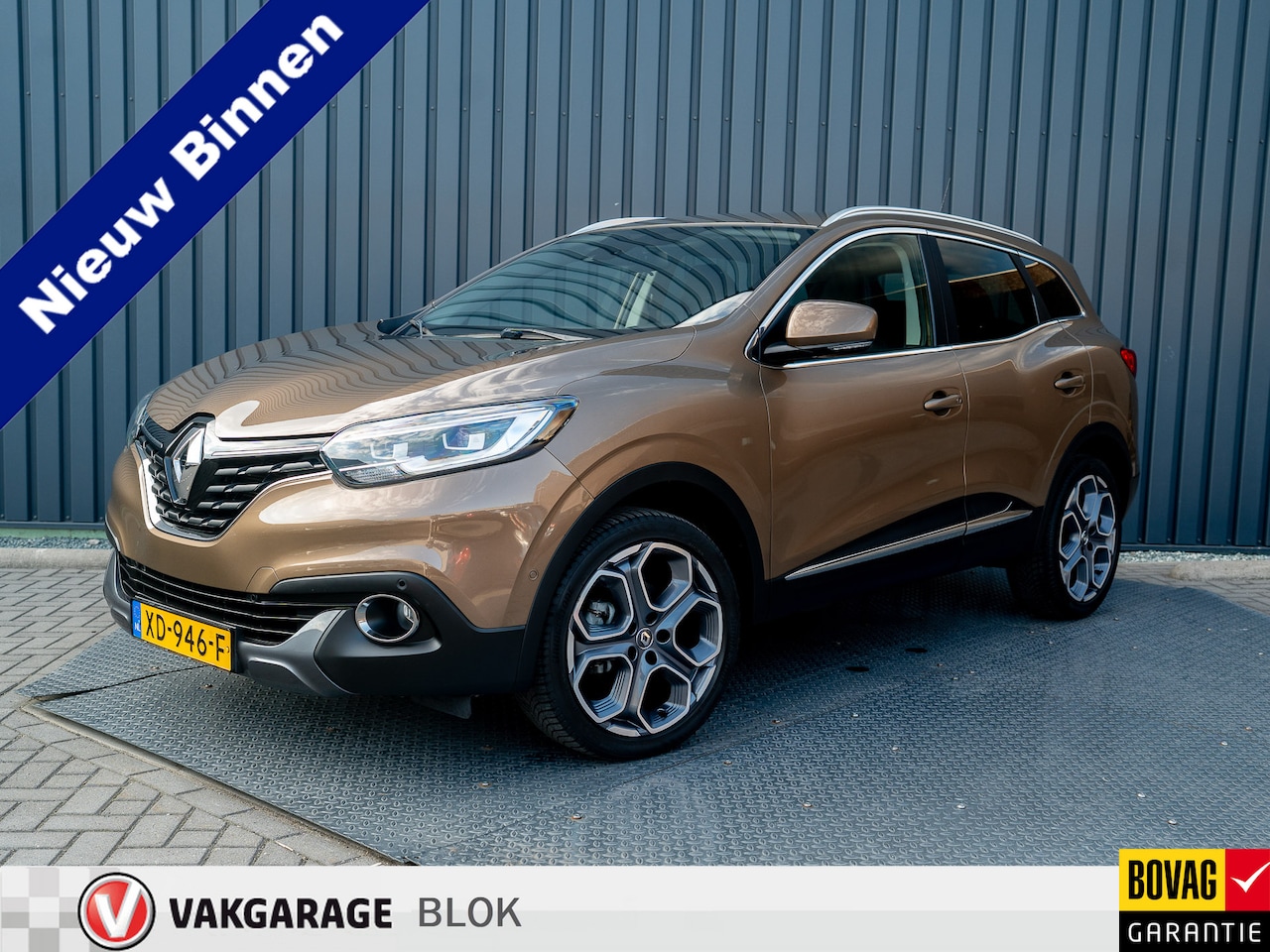 Renault Kadjar - 1.2 TCe Intens | Leder | Camera | Dodehoekwaarsch. | 19'' | Prijs Rijklaar!! - AutoWereld.nl