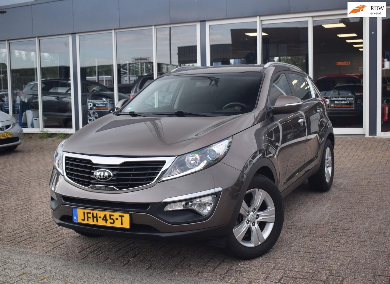Kia Sportage - 2.0 Comfort Pack | CLIMATE CONTROL | CRUISE CONTROL |PARKERSENSOREN | LED | STUURWIEL MULT - AutoWereld.nl