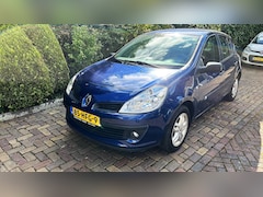 Renault Clio - 1.2-16V Special Line