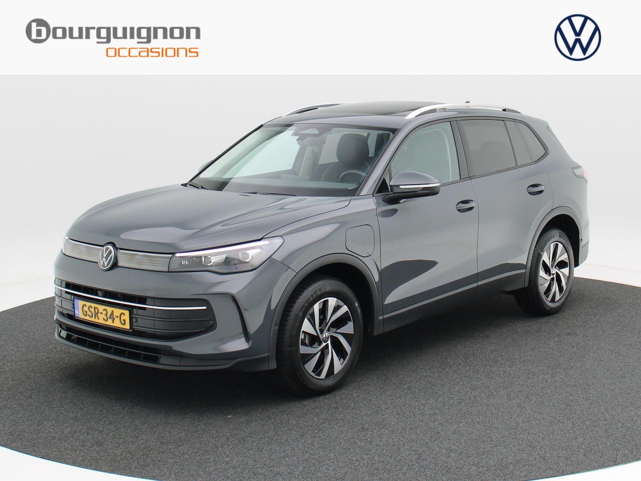 Volkswagen Tiguan - 1.5 eHybrid 205 Pk Life Edition | 360° Camera | Panorama Dak | Carplay | Elektrische Stoel - AutoWereld.nl