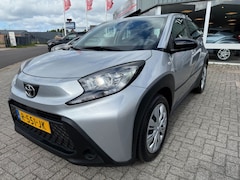 Toyota Aygo X - 1.0 VVT-i MT Play