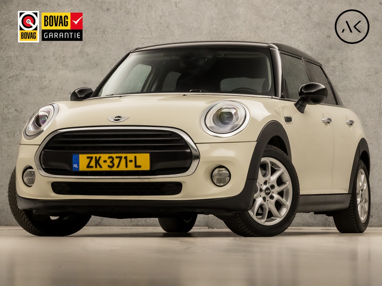 MINI Cooper - Mini 1.5 Sport (5 DEURS, NAVIGATIE, LED KOPLAMPEN, DUAL TONE LAK, CLIMATE, GETINT GLAS, CR - AutoWereld.nl