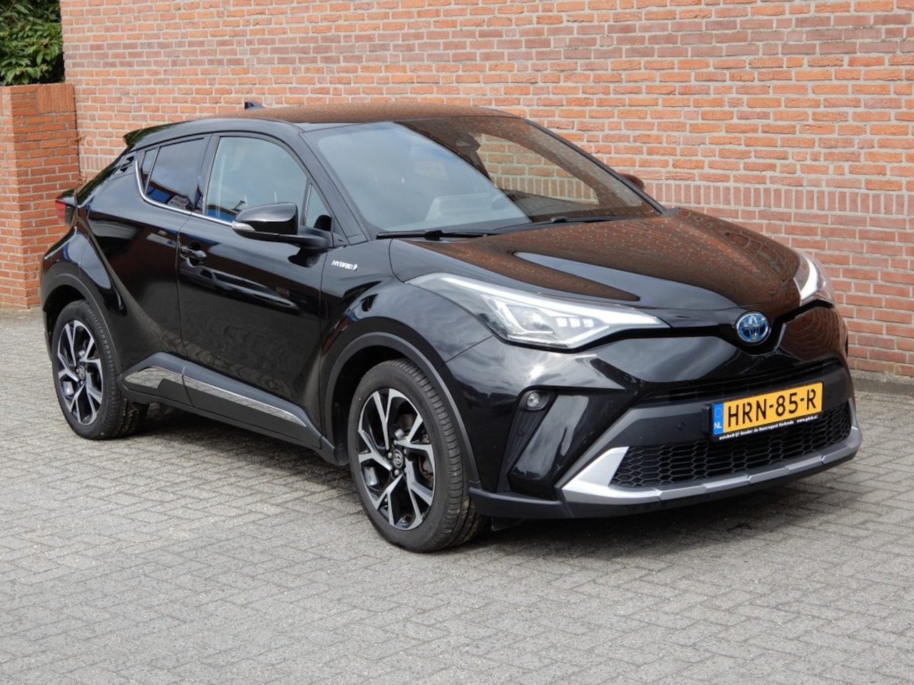 Toyota C-HR - 2.0 HYBRID BUSINESS PLUS   automaat - AutoWereld.nl