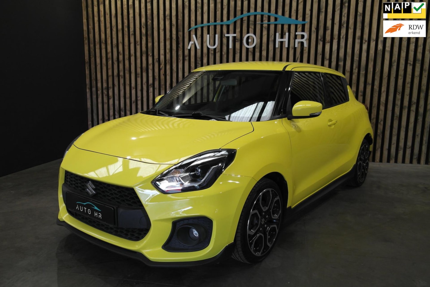 Suzuki Swift - 1.4 140pk Sport Yellow Edition - AutoWereld.nl