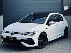 Volkswagen Golf - 8 2.0 TSI R 4Motion PANO KEYLESS HUD H&K