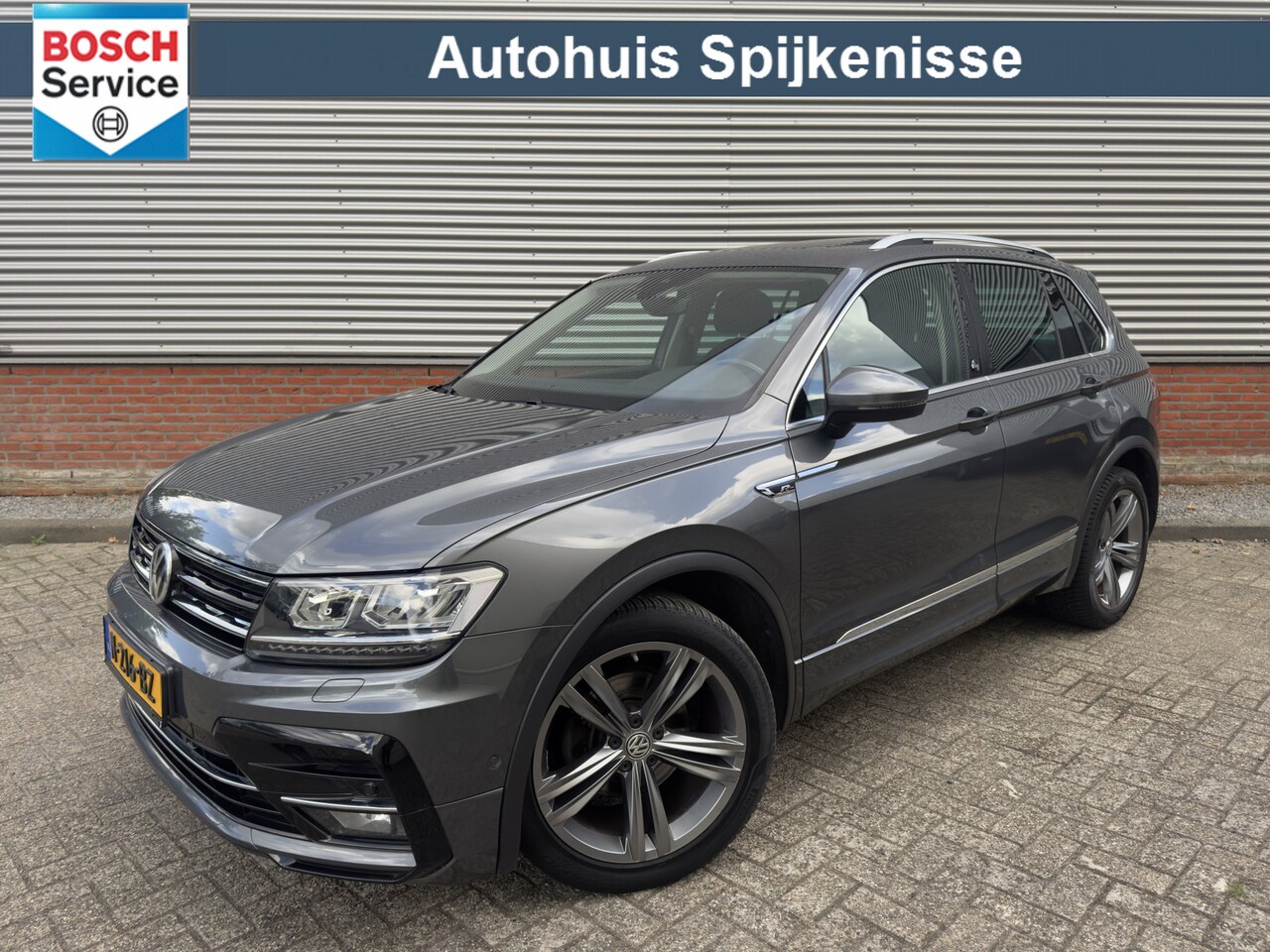 Volkswagen Tiguan - 1.4 TSI ACT Business R-Line | Panoramadak | Trekhaak | - AutoWereld.nl