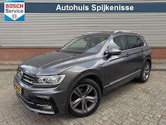 Volkswagen Tiguan - 1.4 TSI ACT Business R-Line | Panoramadak | Trekhaak |