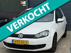 Volkswagen Golf - 1.4 Comfortline CarPlay / Airco