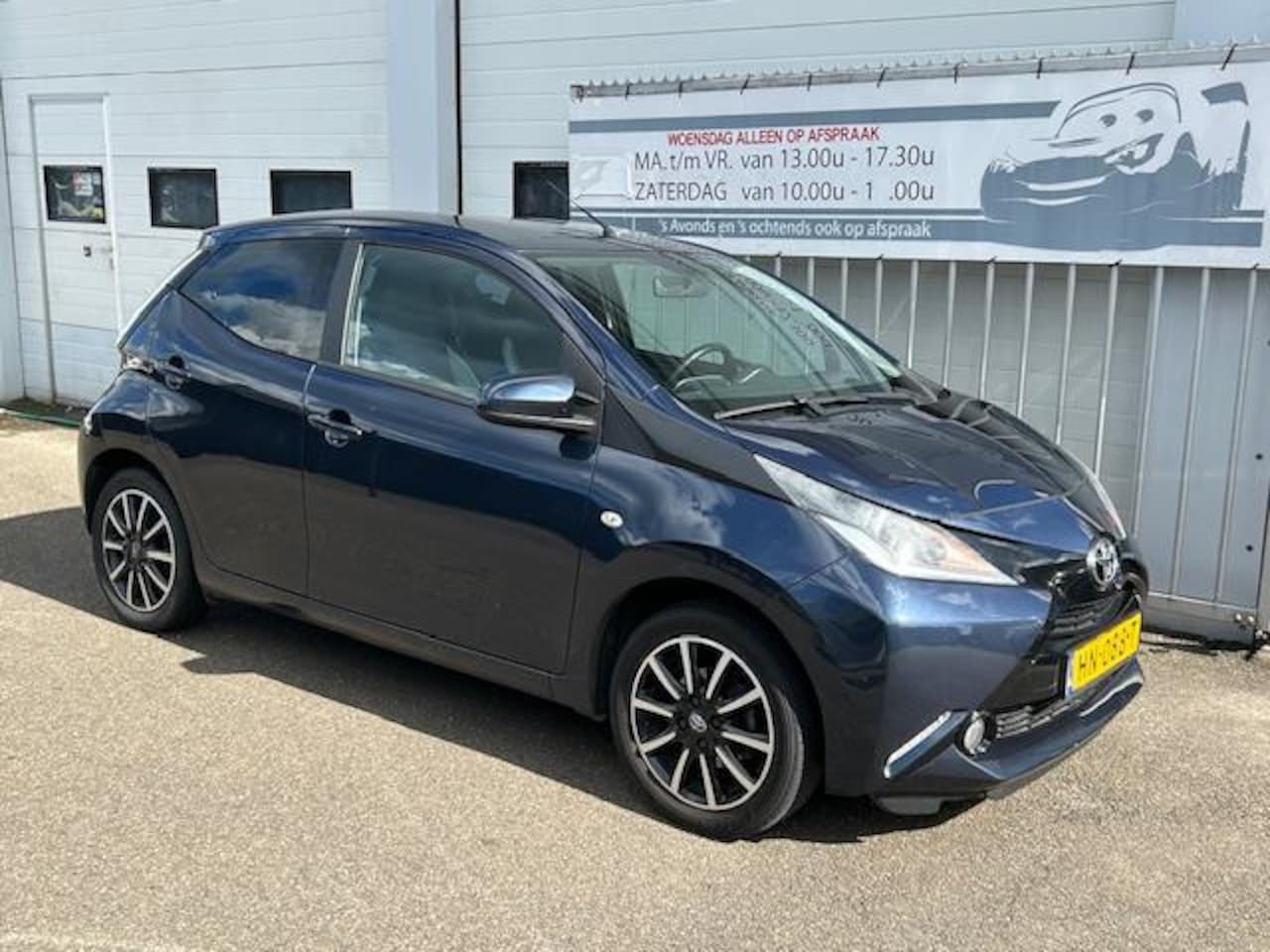 Toyota Aygo - 1.0 VVT-i x-play 1.0 VVT-i x-play - AutoWereld.nl