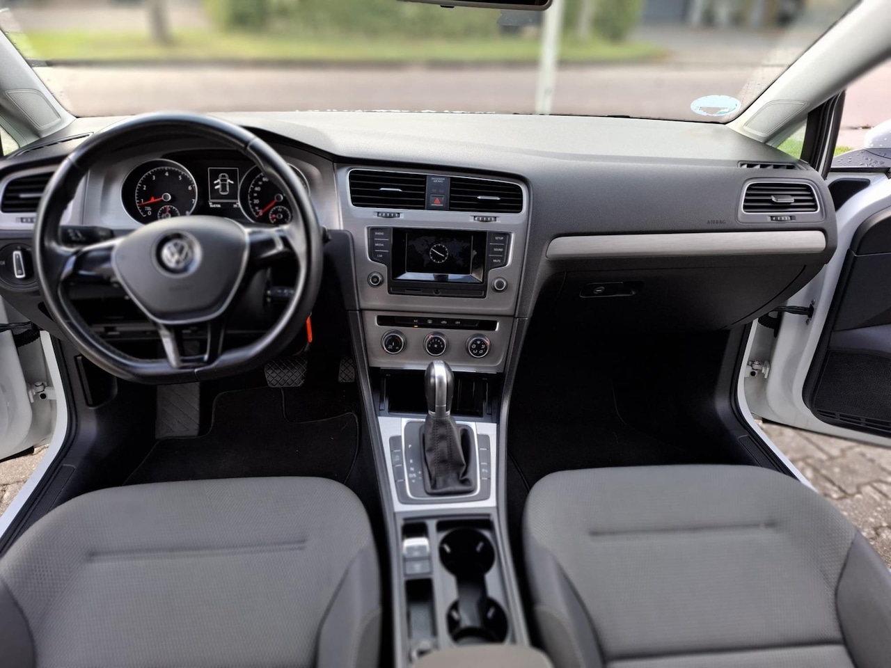Volkswagen Golf - 1.2 TSI Trendline 1.2 TSI Trendline - AutoWereld.nl