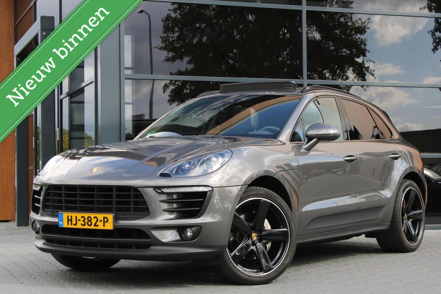 Porsche Macan - 3.0S | Pano | Luchtvering | Sport chrono | Lederen dashboard - AutoWereld.nl