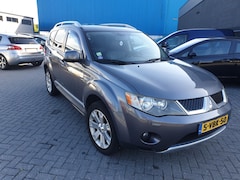 Mitsubishi Outlander - 2.4 Instyle