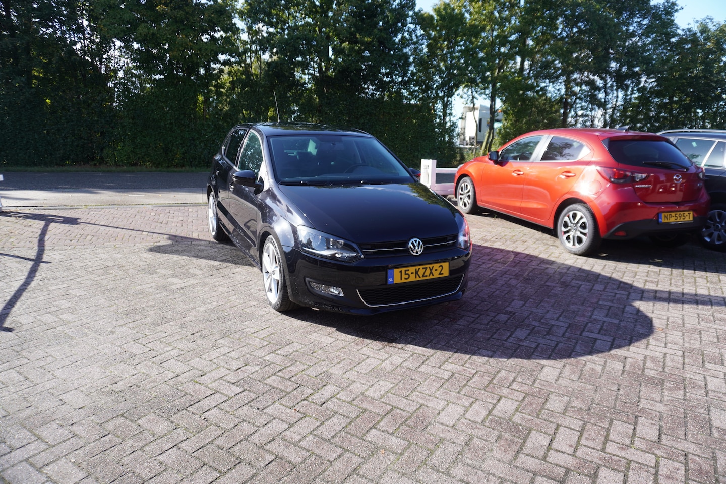 Volkswagen Polo - 1.4-16V Highline AUTOMAAT CARPLAY CRUISE - AutoWereld.nl
