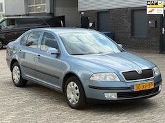 Skoda Octavia - 1.6 Ambiente AIRCO CRUISE APK NAP