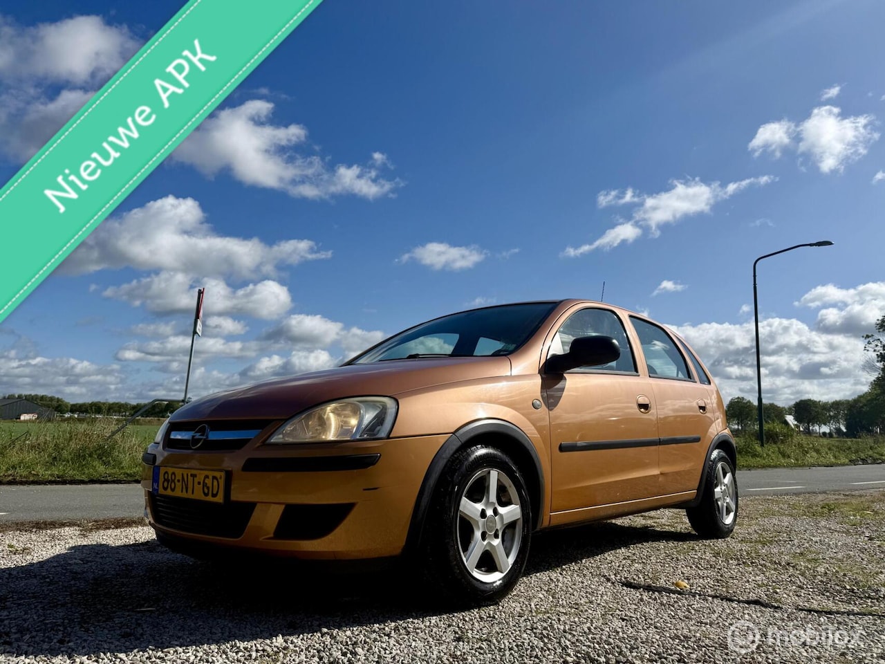 Opel Corsa - 1.2-16V Enjoy 1.2-16V Enjoy, BJ 2004, Airco, APK Sept 2026 - AutoWereld.nl
