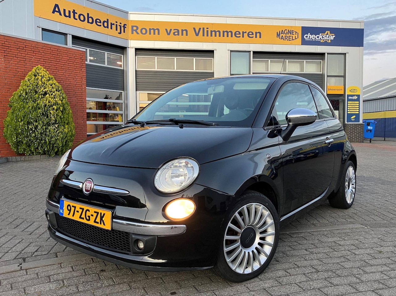 Fiat 500 - 1.2 Lounge | Panoramadak | Nieuwe Koppeling | Nieuwe voorbanden - AutoWereld.nl