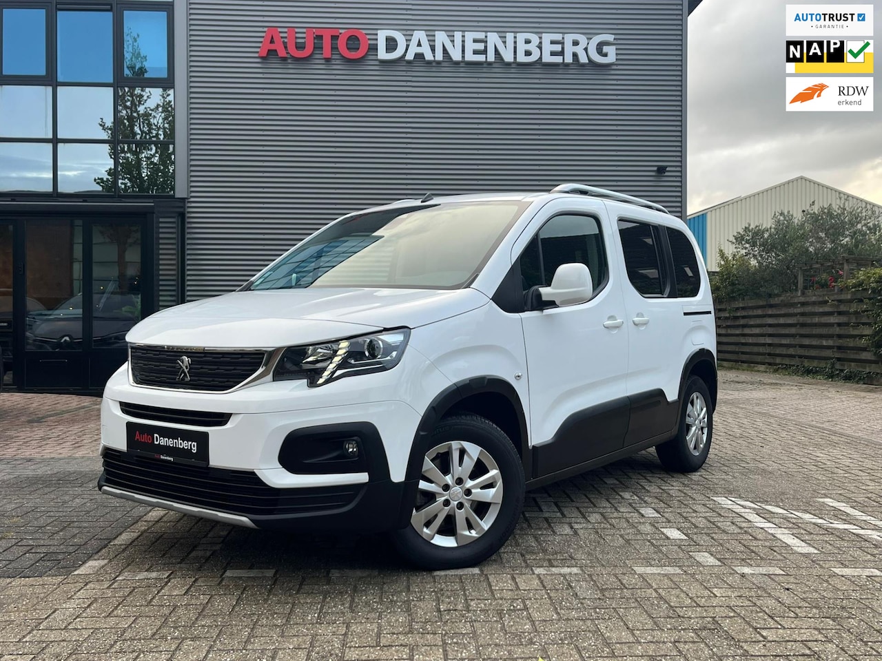 Peugeot Rifter - 1.2 Puretech Allure AUTOMAAT GARANTIE - AutoWereld.nl