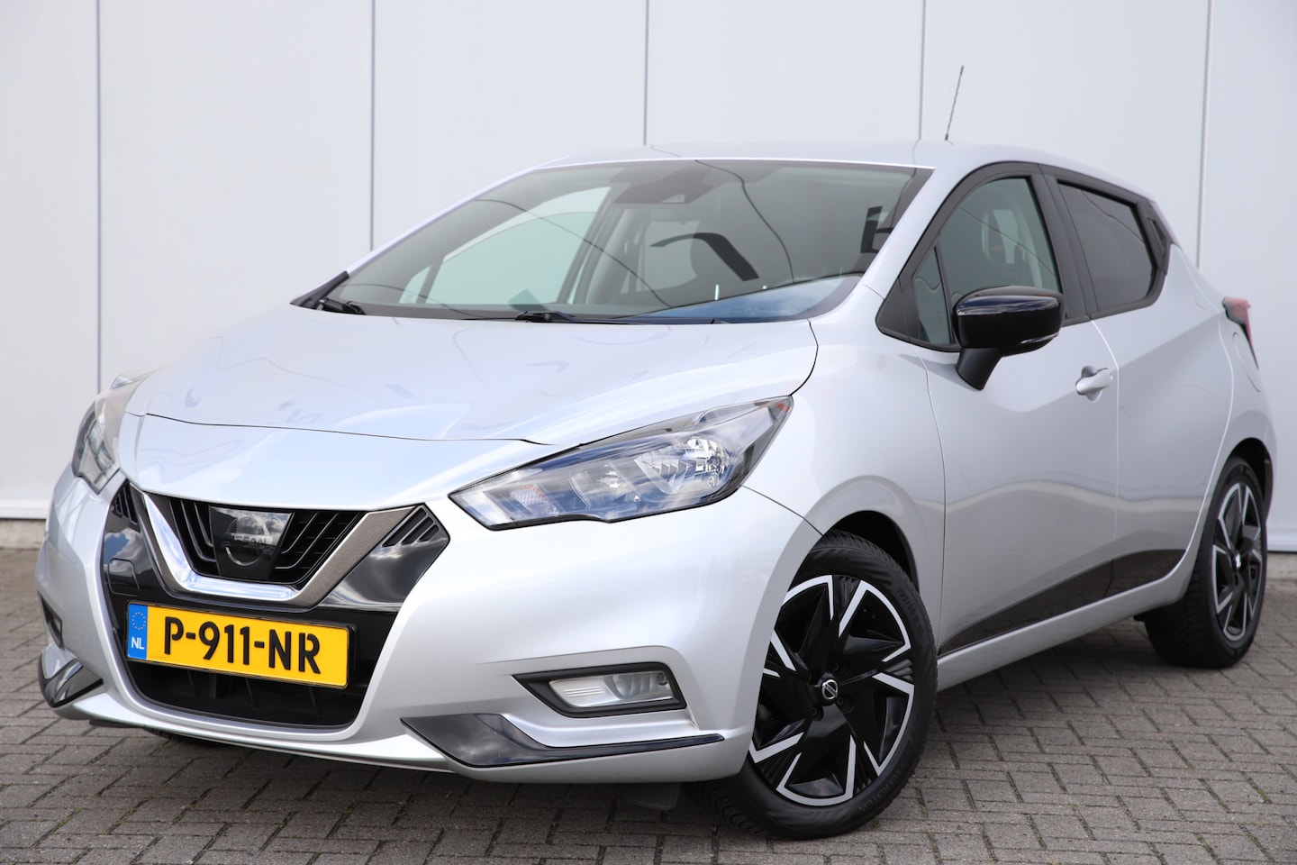 Nissan Micra - 1.0 IG-T N-Design All Season | Navigatie | Airco | Bluetooth | Cruise Control | Bose surro - AutoWereld.nl