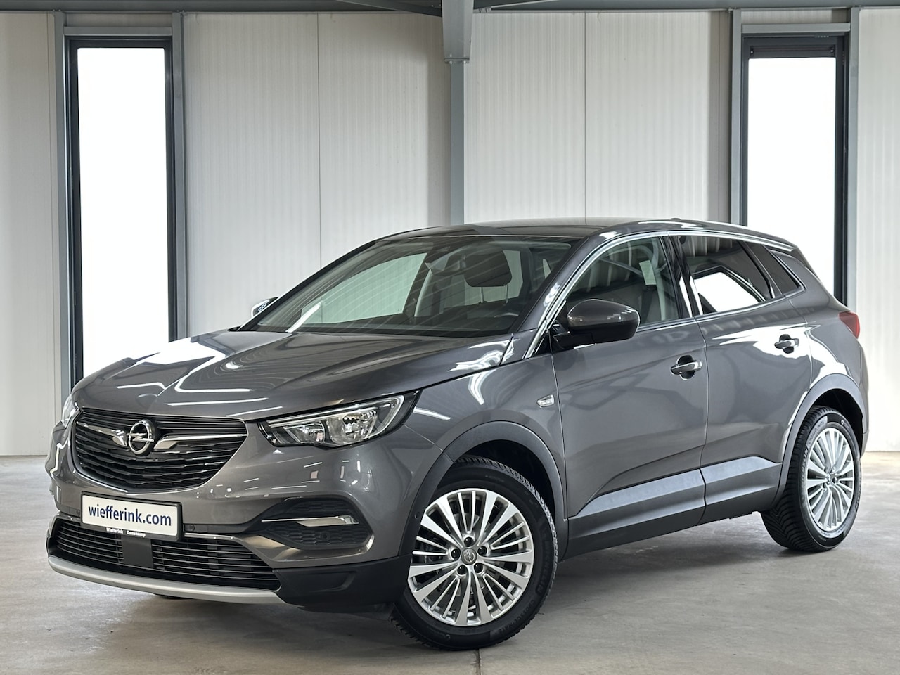Opel Grandland X - 1.6 Turbo Business Executive 181pk AUT. | Trekhaak | Elek. Achterklep | - AutoWereld.nl