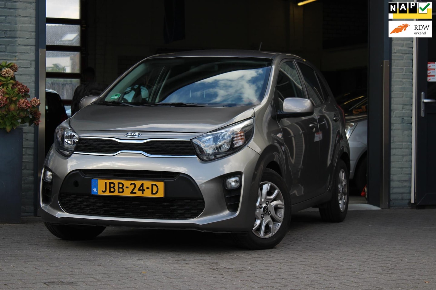 Kia Picanto - 1.2 CVVT DynamicPlusLine| Dealer onderhouden - AutoWereld.nl