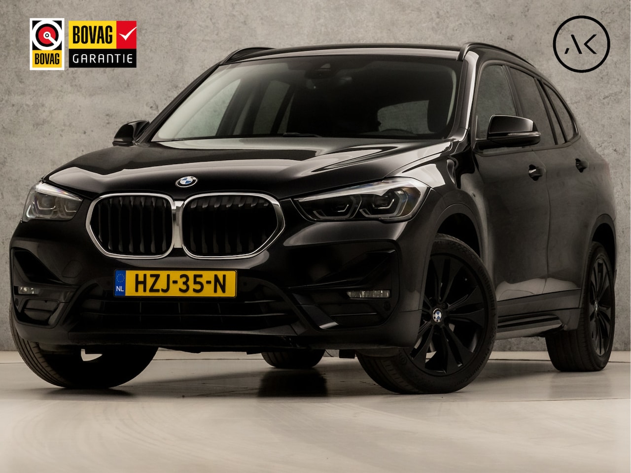 BMW X1 - sDrive18i High Executive Automaat (GROOT NAVI, DEALER ONDERHOUDEN, CLIMATE, LEDER, GETINT - AutoWereld.nl
