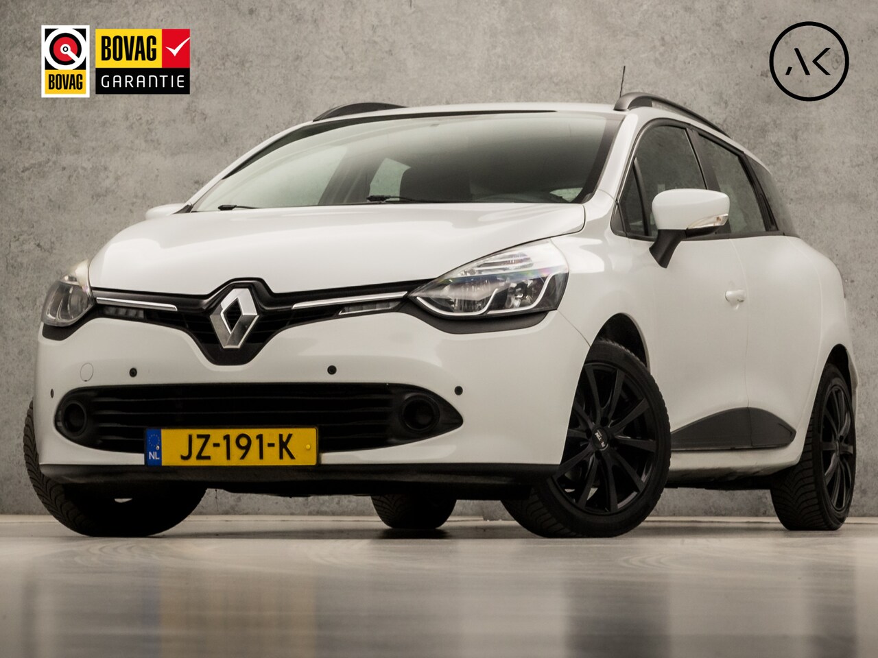 Renault Clio Estate - 0.9 TCe Sport (NAVIGATIE, CRUISE, NAP, PARKEERSENSOREN, SPORTSTOELEN, LM VELGEN, BLUETOOTH - AutoWereld.nl