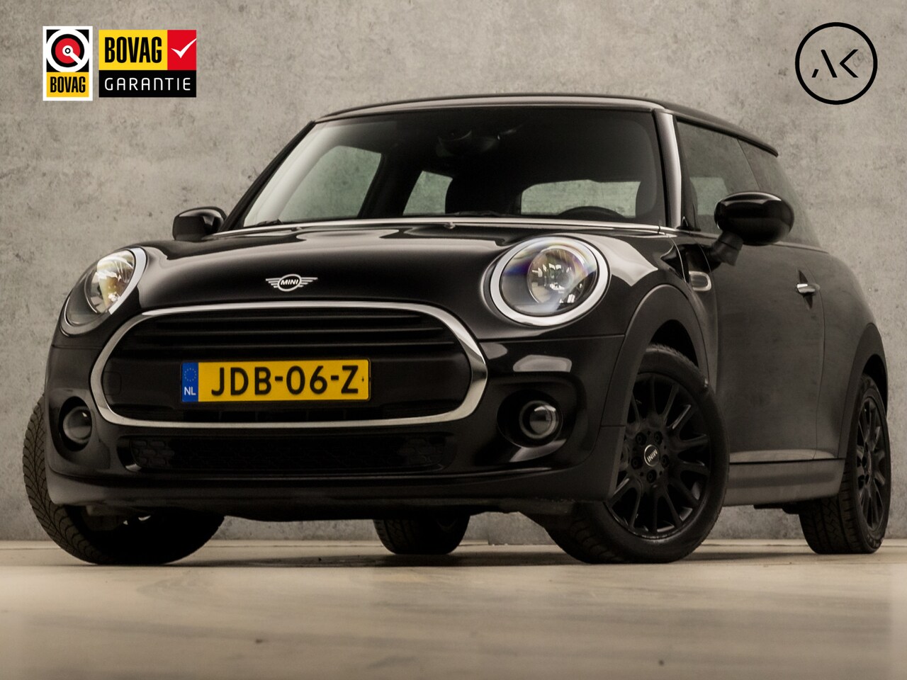 MINI One - Mini 1.5 Sport (NAVIGATIE, CLIMATE, STOELVERWARMING, LM VELGEN, SPORTSTOELEN, PARKEERSENSO - AutoWereld.nl