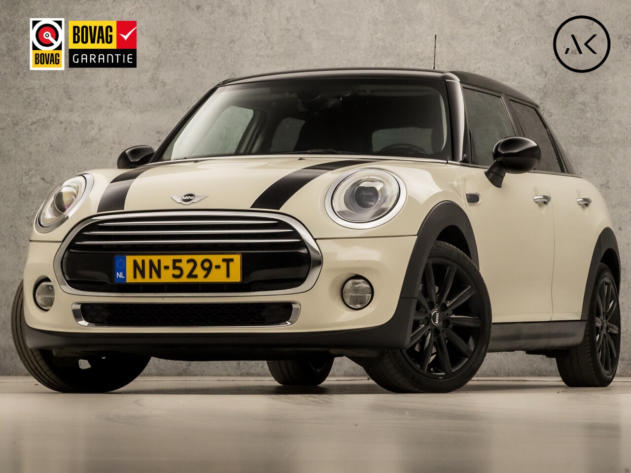 MINI Cooper - Mini 1.5 Chili Automaat (5 DEURS, DEALER ONDERHOUDEN, GROOT NAVI, LEDER, GETINT GLAS, CLIM - AutoWereld.nl