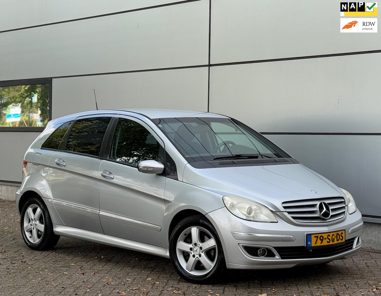 Mercedes-Benz B-klasse - 200 Xenon |Navi |Airco |Stuurbed |Lmv |Nap |Boekjes - AutoWereld.nl