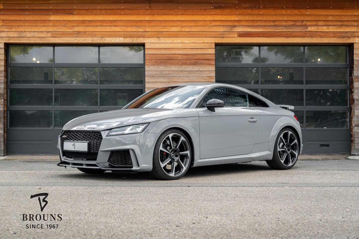 Audi TTRS - 2.5 TFSI quattro 400pk | RS Design | Carbon | Zonder 'OPF' | Sportuitlaat - AutoWereld.nl