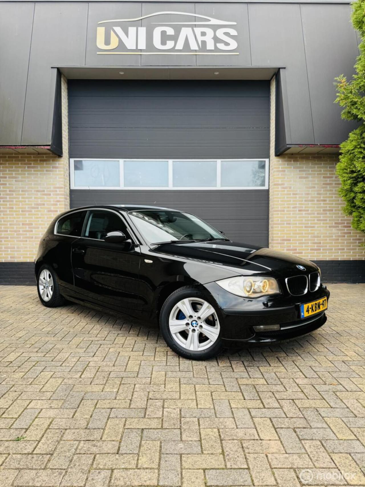 BMW 1-serie - 116i High Executive|Automaat|Cruis|xenon|APK - AutoWereld.nl