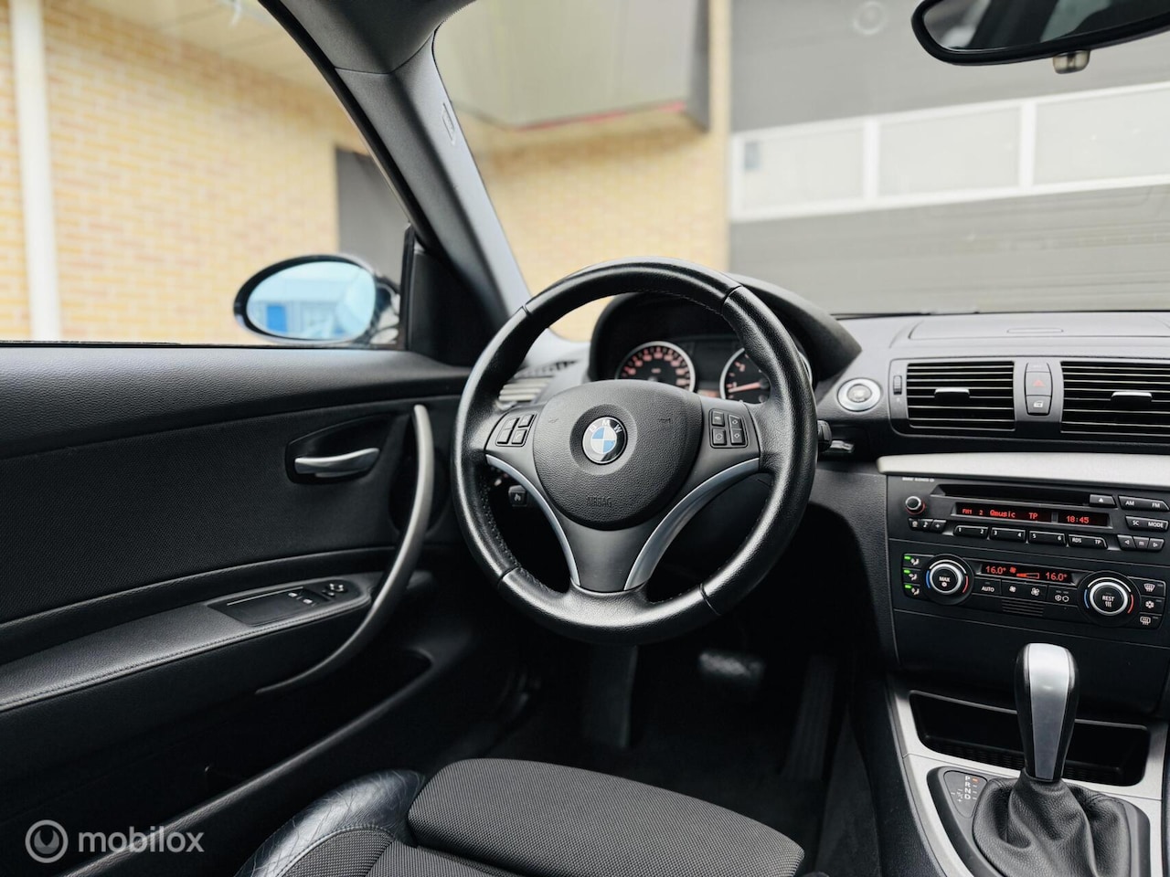 BMW 1-serie - 116i High Executive|Automaat|Cruis|xenon|APK - AutoWereld.nl