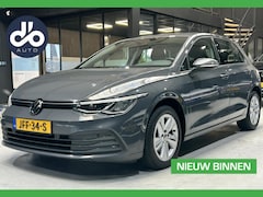 Volkswagen Golf - 1.0 eTSI Life Business DIGI DASHB. I SFEER VERLICHTING I FULL LED I PDC V+A + CAMERA